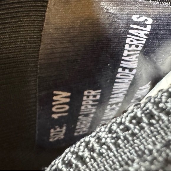 Good Soles by Catherine’s Black Slip On Sneakers - Picture 10 of 10